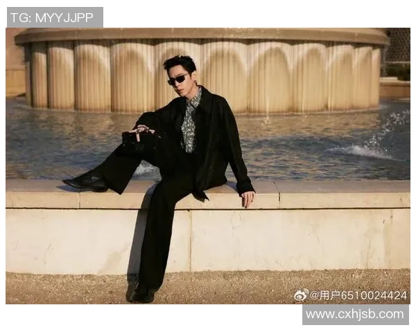 足球明星闪耀红毯 展现魅力与风采的完美瞬间